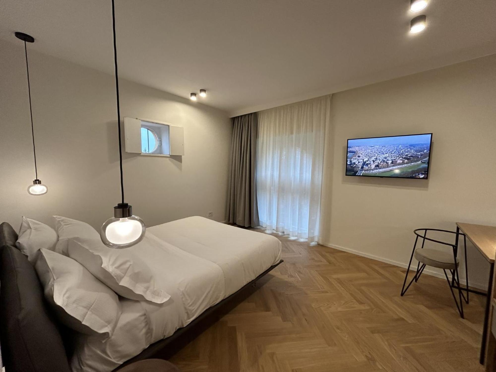 Arenula16 - Attico Con Terrazza Panoramica Apartamento *